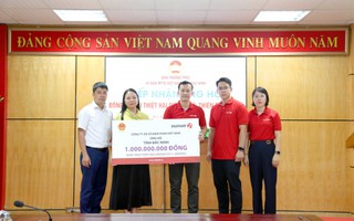 Vietlott và Quỹ Tâm Tài Việt ủng hộ 2,3 tỉ đồng khắc phục hậu quả bão số 11