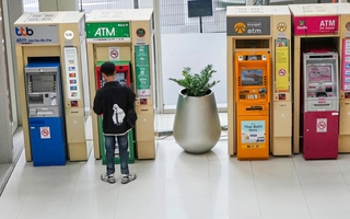 Nhiều nước siết chuyển tiền trực tuyến