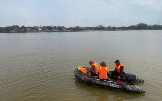 Vụ bố ôm 2 con nhảy sông tự tử tại Nghệ An: Chuyện ít ai biết về đội cứu hộ “TUNGTIME”