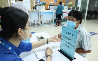 Gọi đường dây nóng nếu bị yêu cầu đóng phí đổi nơi khám BHYT