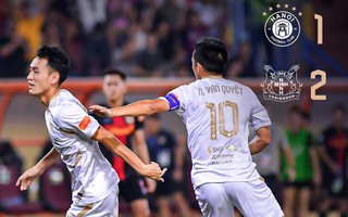 Huyền thoại sống Premier League thua ngay ngày ra mắt V-League