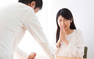 Phát hiện chồng ngoại tình: Có nên tiếp tục hôn nhân?