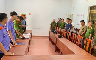 Bắt tạm giam 4 đối tượng chặn xe, đánh tài xế