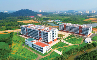 Không chỉ là thay tên đổi họ