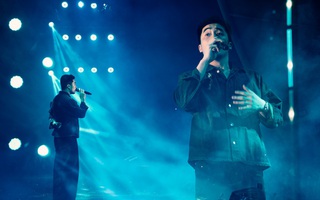 "Hoàng tử Indie" Vũ. khuyên các tân sinh viên "hãy là chính mình"