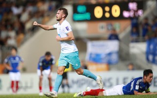 Nhà vô địch V-League quyết thắng đội bóng Nhật Bản