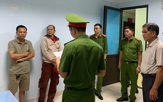 Khởi tố 2 người đàn ông nhiều lần truy đuổi, chặn xe CSGT