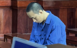 Vượt đường xa gặp vợ rồi gây chuyện tày đình