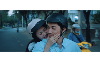Người đẹp Tam Triều Dâng sánh đôi bên Liên Bỉnh Phát
