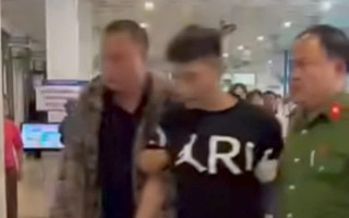 VIDEO: Giám đốc bệnh viện thông tin vụ người nhà bệnh nhân dùng dao tấn công khiến 7 người bị thương