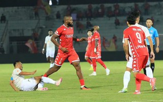 Ngoại binh lập cú đúp, Hải Phòng FC thắng ngược Hà Tĩnh