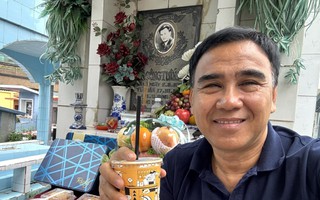 MC Quyền Linh, Phương Điền… thăm mộ Lê Công Tuấn Anh