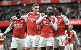 Eze gieo sầu "cố nhân" Palace, Arsenal độc chiếm đỉnh bảng