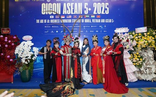 Lê Minh Phú và hành trình mang trang phục cải lương ra diễn đàn Cicon quốc tế