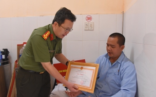 Đồng Tháp: 2 người bị đâm trọng thương khi bắt cướp