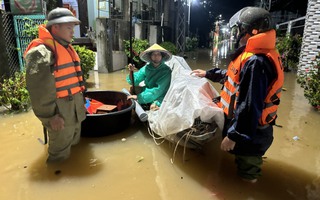 Thủ tướng chỉ đạo ứng phó khẩn cấp mưa lũ ở miền Trung