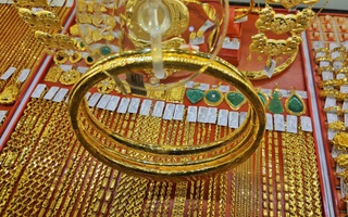 Cuối ngày 27-10, giá vàng nhẫn giảm mạnh