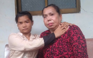 Tìm thấy bé gái mồ côi "mất tích" khi đi bán vé số