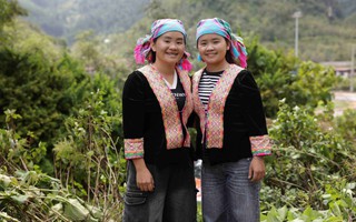 Vừ Thị Xia - Vừ Thị Chứ: Từ mặc cảm tự ti đến "làm chủ" nhờ công nghệ