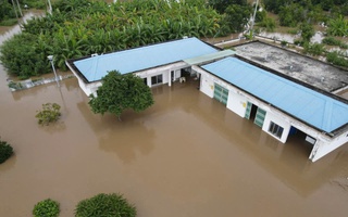 Nhà máy nước tê liệt do ngập sâu, hàng ngàn hộ dân thiếu nước sinh hoạt