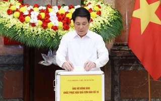 Chủ tịch nước Lương Cường quyên góp, ủng hộ đồng bào khắc phục hậu quả bão số 10