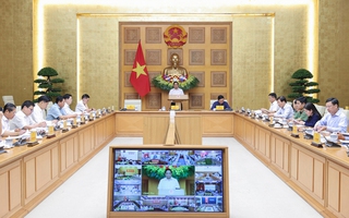 Thủ tướng: Không để người dân sống trong cảnh "màn trời chiếu đất"
