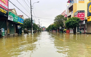 Mưa lũ gây ngập hàng chục nhà dân ở Lệ Thủy