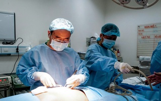 Tưởng bị trào ngược dạ dày, đi khám phát hiện khối u bất thường