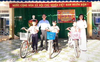 Cuộc thi viết Người thầy kính yêu: Bài học về lòng nhân ái từ thầy hiệu trưởng