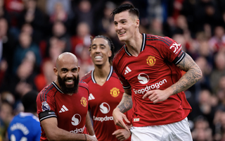Mason Mount và Sesko tỏa sáng, Man United thắng giải tỏa trước Sunderland
