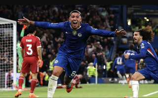 Ngôi sao 18 tuổi lập đại công cho Chelsea, Liverpool mất ngôi đầu bảng