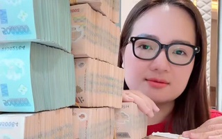 CLIP: Những màn khoe của "gây choáng" của Hoàng Hường