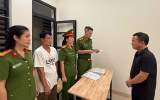 Bắt 2 bố con "trùm" xử lý rác thải ở Hải Phòng
