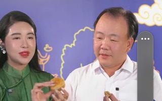 Cục trưởng lên sóng livestream bán bánh trung thu