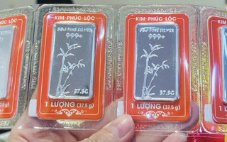 Giá bạc hôm nay 6-10: Leo đỉnh lịch sử cùng nhịp với giá vàng