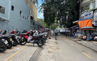 Bãi giữ xe tự phát: Phạt thôi chưa đủ