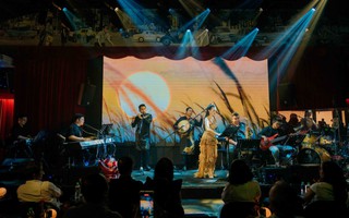 Ca sĩ Hoài Trinh với sinh nhật "20 lần 2" ý nghĩa