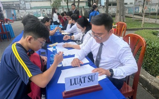 Sôi nổi Ngày hội Pháp luật Việt Nam 2025 ở phường Thông Tây Hội