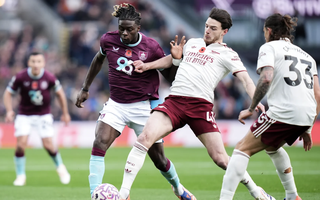 Arsenal bùng nổ mạch chiến thắng, độc chiếm đỉnh bảng Ngoại hạng