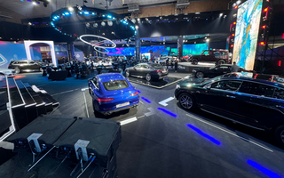 Hãng ô tô đua nhau "ra riêng"