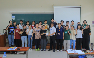 Mở cánh cửa để sinh viên tự trưởng thành