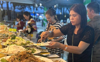 Thực khách choáng ngợp trong đêm khai mạc Lễ hội Ẩm thực chay 2025