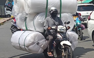 Hiểm họa từ xe chở hàng cồng kềnh