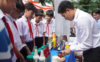 Học sinh TP HCM khám phá nghề tại chương trình tư vấn giáo dục nghề nghiệp