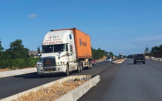 Phương tiện nào bị đề nghị cấm lưu thông trên đường Hùng Vương nối dài ở Quảng Trị?