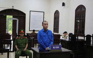 "Nổ” quen Chánh án TAND TP HCM, thợ làm giày chiếm đoạt 645 triệu đồng