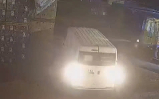 Truy bắt người đàn ông trộm ô tô ở TP HCM rồi trốn về Vĩnh Long