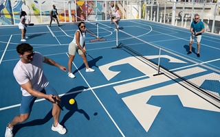 Giải đấu pickleball trên du thuyền 5 sao, thu hút 100 tay vợt