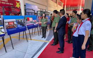 Triển lãm ảnh phòng chống buôn bán người, bạo lực ở Khánh Hòa