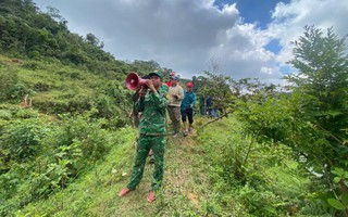 Lở núi ở Đà Nẵng: Nghi vợ chồng công an viên và 1 người dân bị vùi lấp